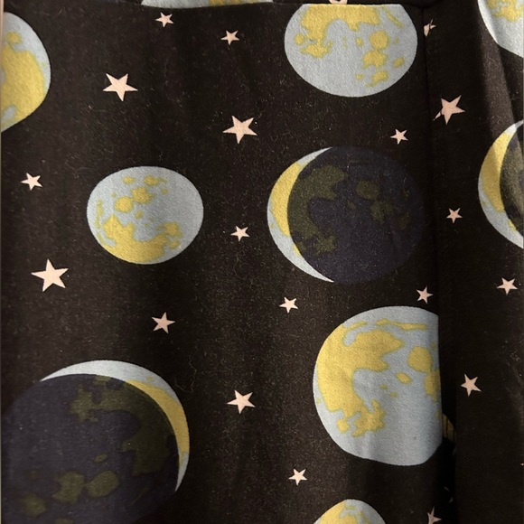 NWOT Lularoe OS leggings - Picture 2 of 3